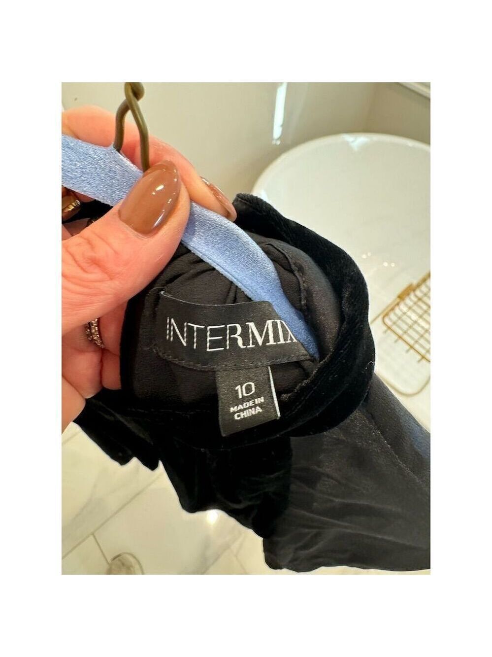 Intermix Women's Black Velvet Wrap Front Romper Size 10 Party/Cocktail - Picture 5 of 6
